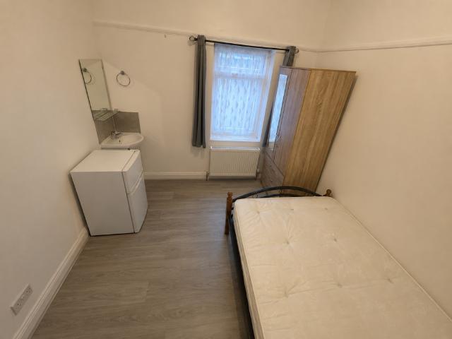 Room for rent in Wanstead, Greater London