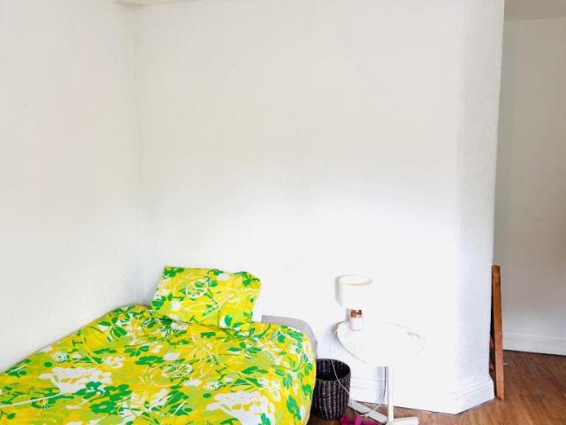 Room for rent in South Hampstead, Isle Of Man