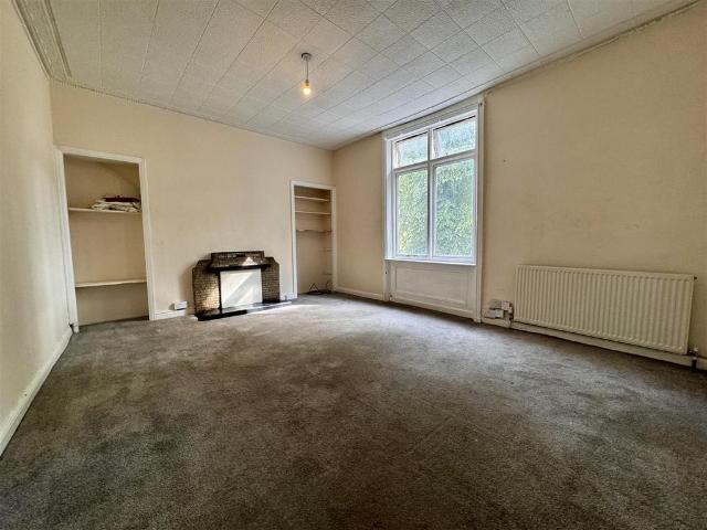 Room for rent in The Groves, High Field