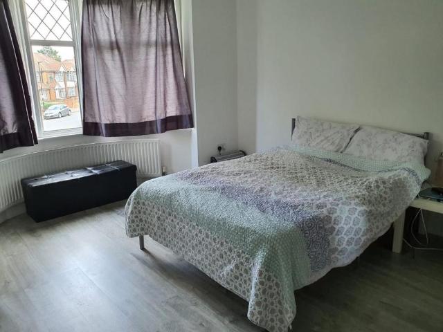 Room for rent in London Borough of Hounslow, Spring Grove