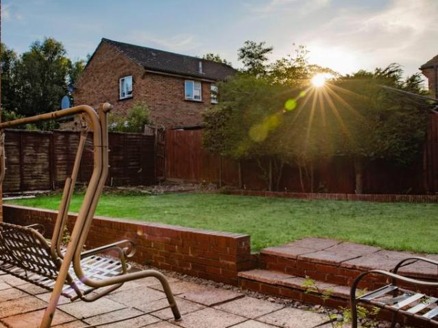 Room for rent in Great Linford, Milton Keynes