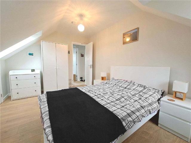 Room for rent in Onslow Village, Guildford