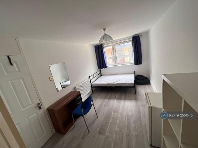Room for rent in Canary Wharf, Greater London