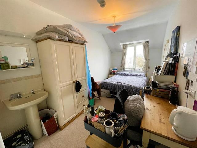Room for rent in Salisbury, Wiltshire