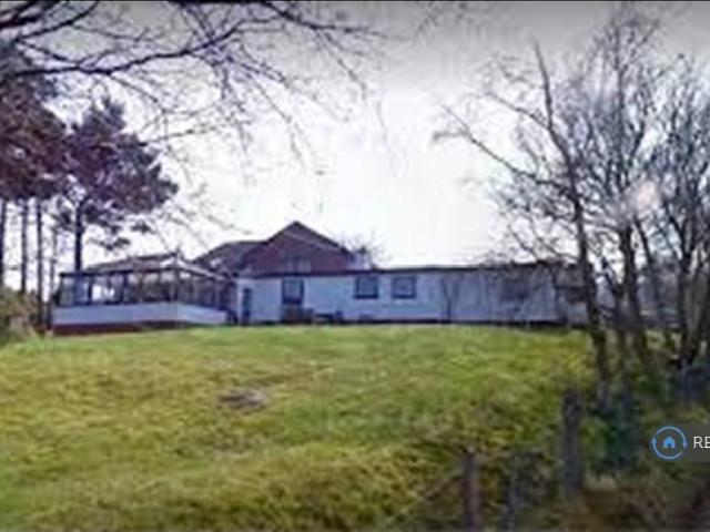 Room for rent in Milwr, Wales