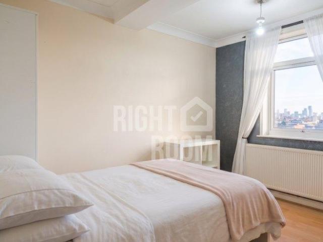 Room for rent in Isle Of Dogs, Isle Of Man