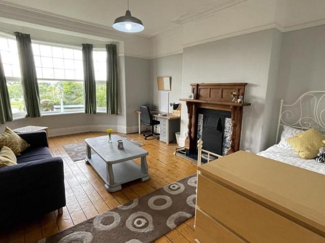 Room for rent in Northgate Village, Two Mills