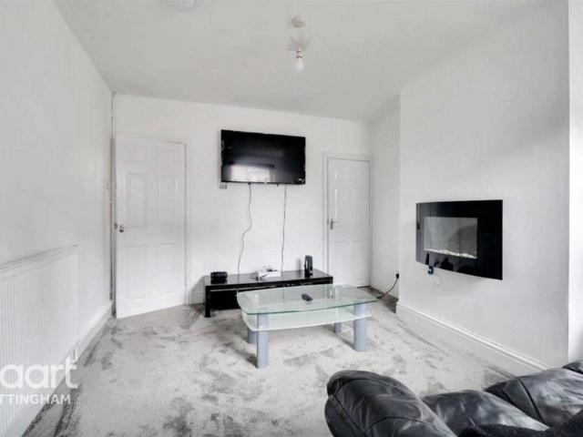 Room for rent in The Meadows, Haddon