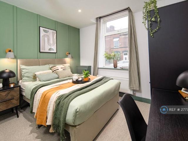 Room for rent in Gigg, Bury