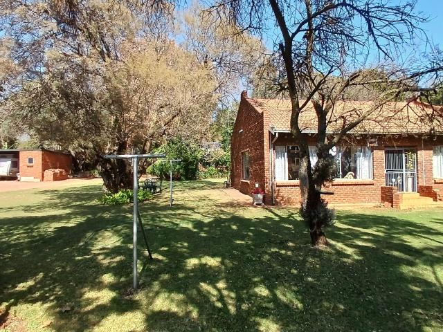 House for rent in Waterkloof, Gauteng
