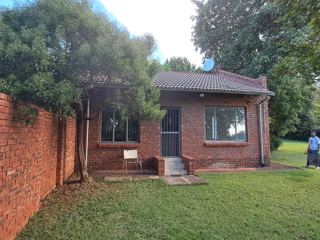 House for rent in Waterkloof, Gauteng