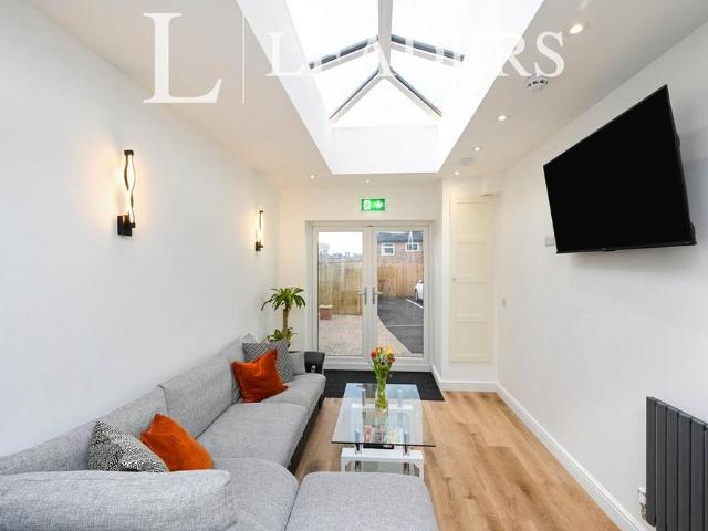 Room for rent in Titchfield, Hucknall