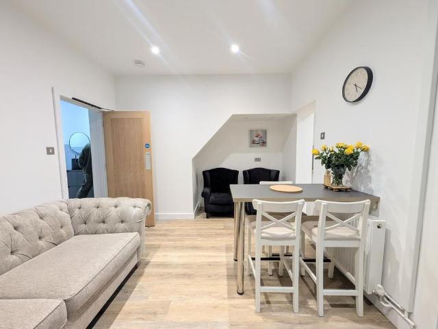 Room for rent in Hawthorn, Pontypridd