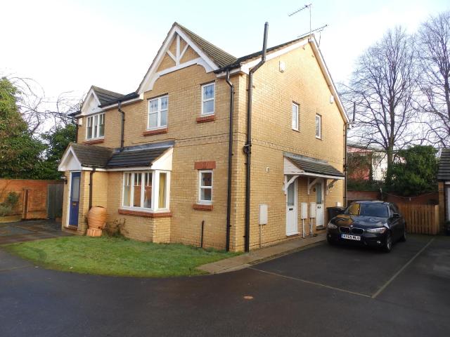 House for rent in High Field, York