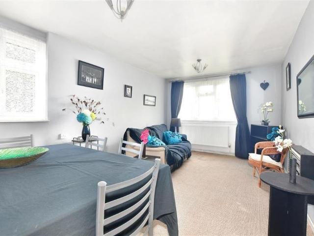 House for rent in Hainault, Greater London