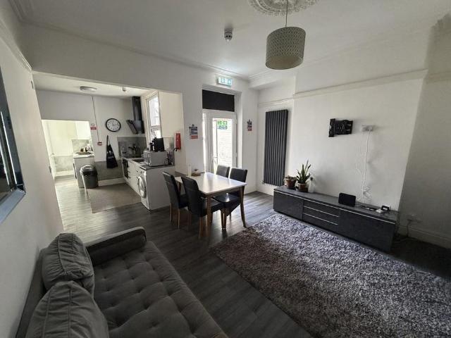 House for rent in Loundsley Green, East Midlands