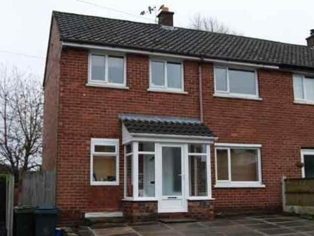 House for rent in Roby Mill, Lancashire