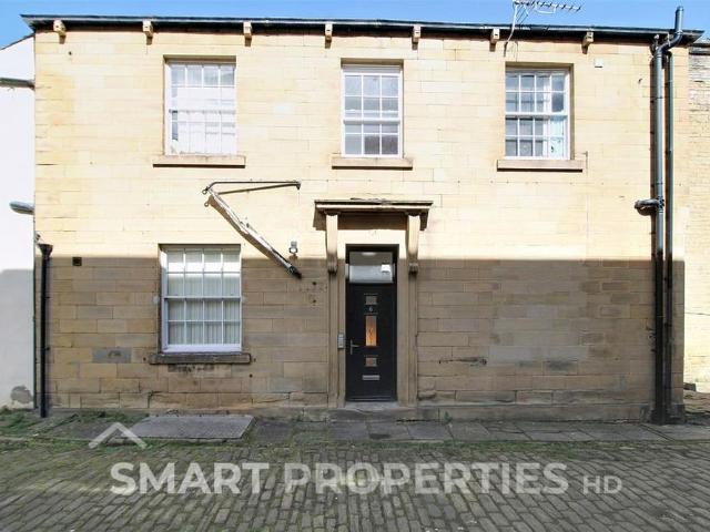 House for rent in Highfields, Huddersfield