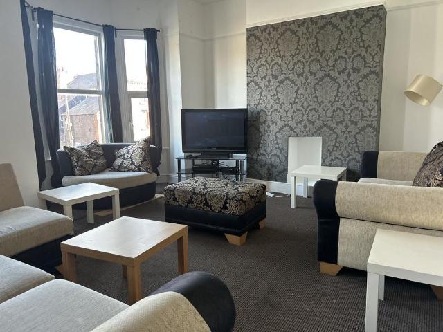 Room for rent in Calderstones