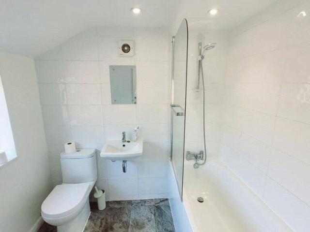 House for rent in Hugglescote, Leicestershire