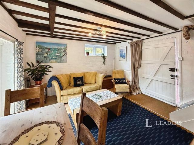House for rent in High Cross Cottages, Mid Sussex