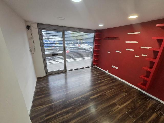 House for rent in London Borough of Ealing, Park Royal