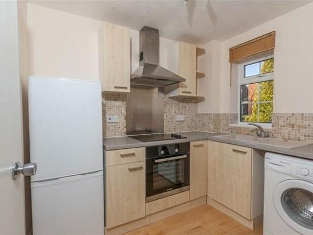 House for rent in The Image, Pouchen End