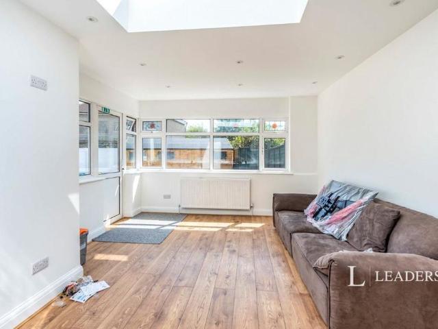 Room for rent in Bersted, Clapham
