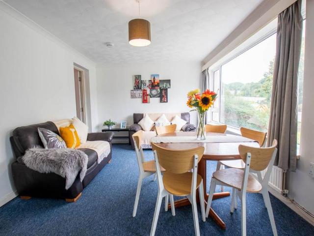 House for rent in Hales Place, The Bridge