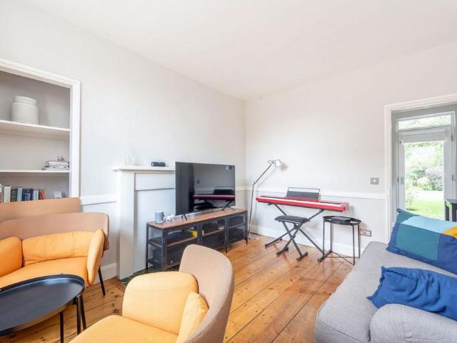 House for rent in London Borough of Ealing, Greater London