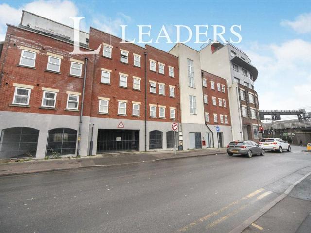 House for rent in Spring Park, Luton