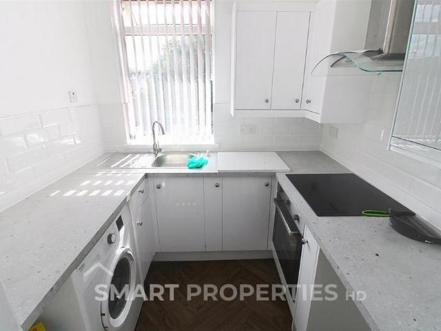 House for rent in Huddersfield, West Yorkshire