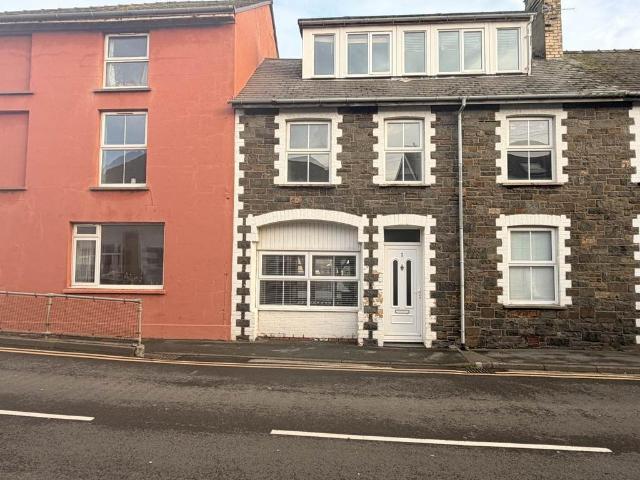 House for rent in Waun Fawr, Wales