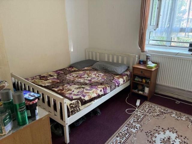 House for rent in Shacklewell, Greater London