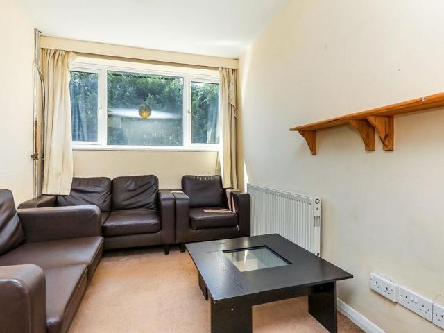 House for rent in Stoughton, Guildford