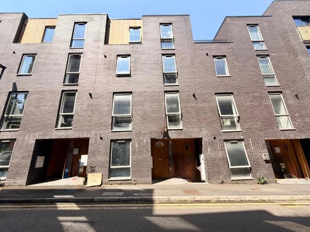 House for rent in Saint Vincent's, Netherthorpe