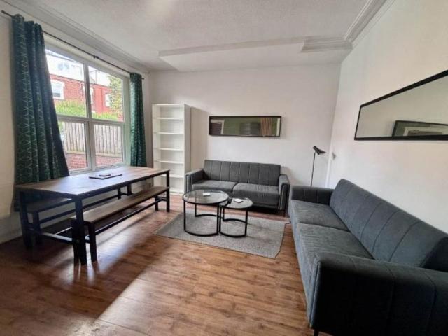 House for rent in Armley, West Yorkshire