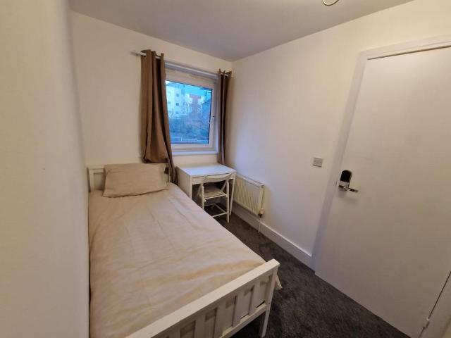 House for rent in Yiewsley, Greater London