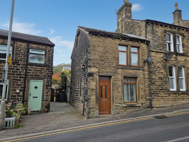 House for rent in New Mill, West Yorkshire