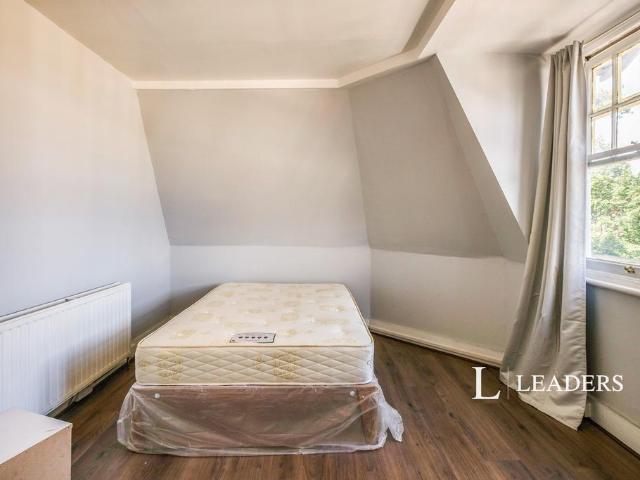 Room for rent in London Borough of Lewisham, Forest Hill