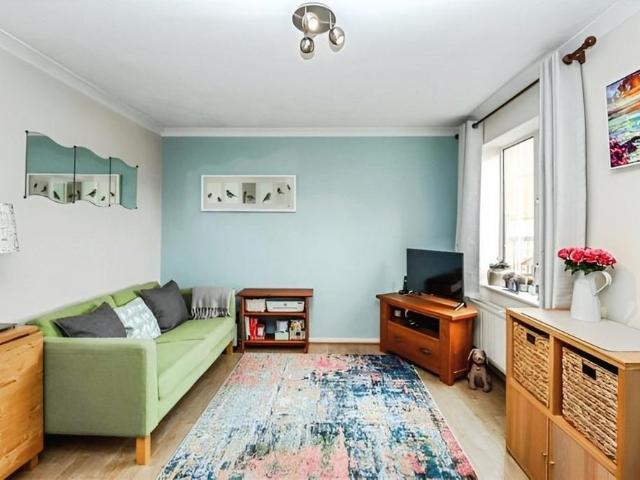 House for rent in Five Acres, Hertfordshire