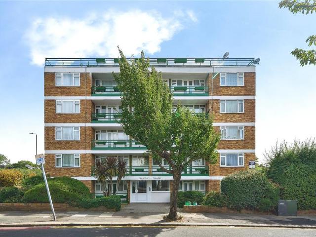 House for rent in Newbury Park, Greater London