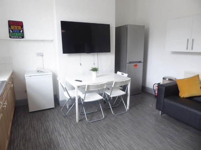 House for rent in Springwood, Kirklees