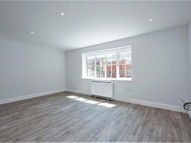 House for rent in Ash Vale, Guildford