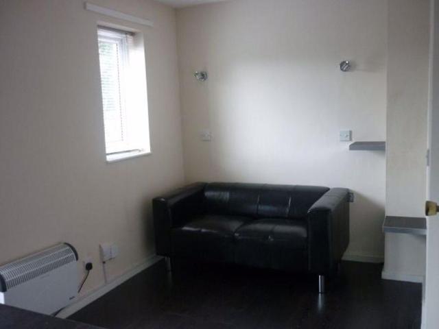 House for rent in Little London, West Yorkshire