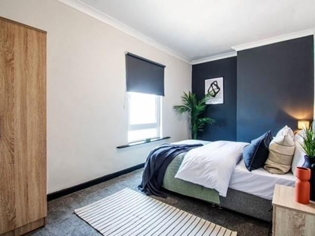 House for rent in Cutsyke, Castleford