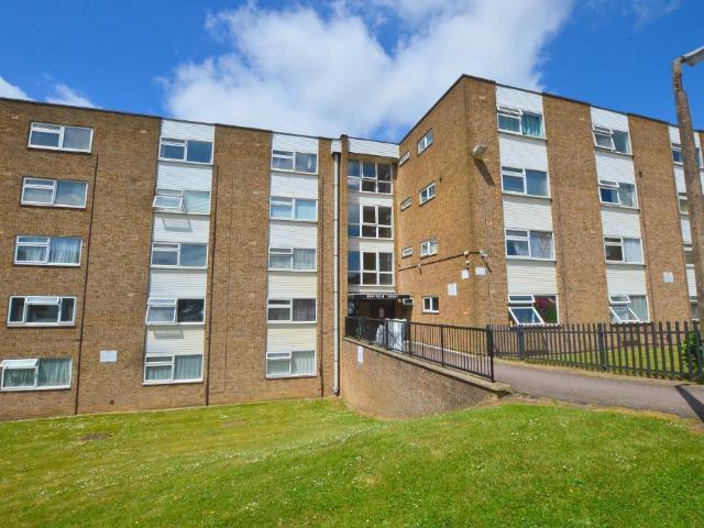 Flat for rent in Spring Park, Luton