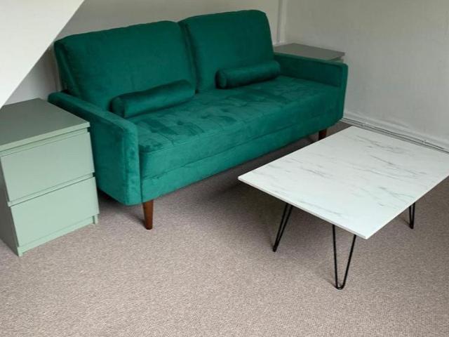 House for rent in Nangreaves, Wales