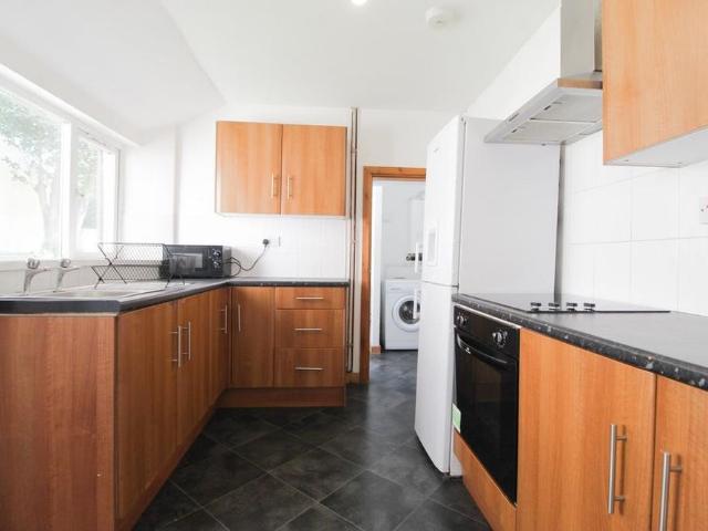 Room for rent in Pontypridd, Wales