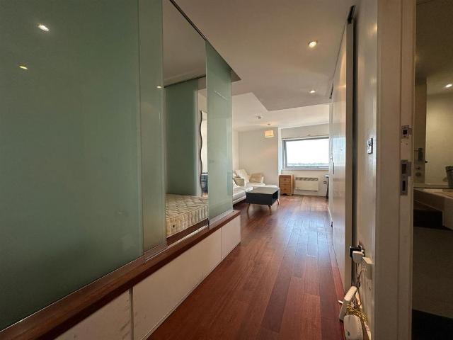 House for rent in Calderstones